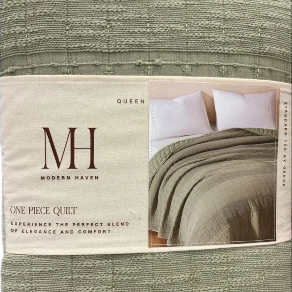 Modern Haven Green Queen Polyester Quilt 90”x90”